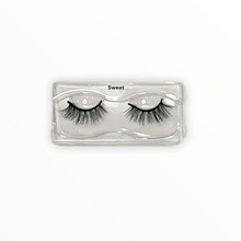 Load image into Gallery viewer, Starter Kit (4 sets of lashes)